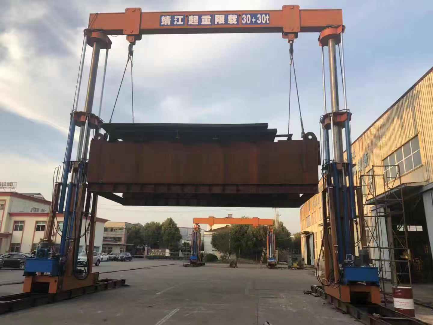 靖起液壓龍門吊023.jpg